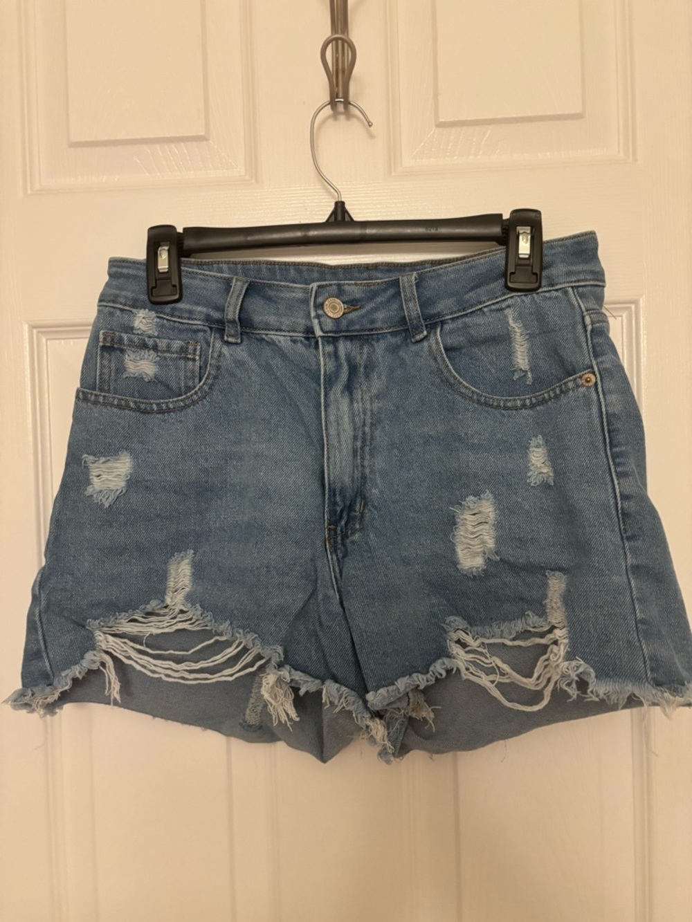 Ripped Jean Shorts - Size 14/32W